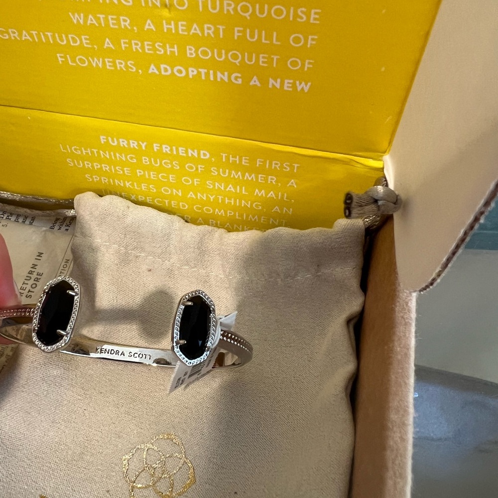 Kendra Scott Elton Silver Cuff Bracelet in Black Opaque Glass